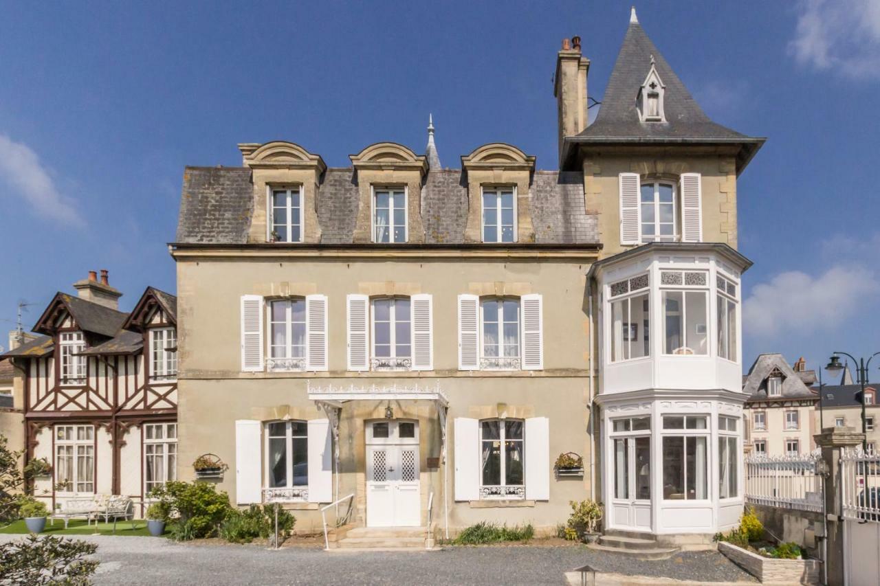 Hotel Dday Aviators Le Manoir Arromanches-les-Bains Exterior foto